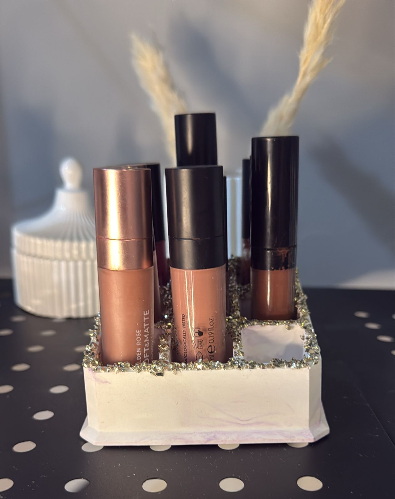 حامله الحمر